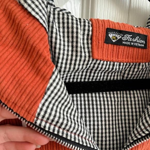 Orange hoodie - Picture 2 of 7